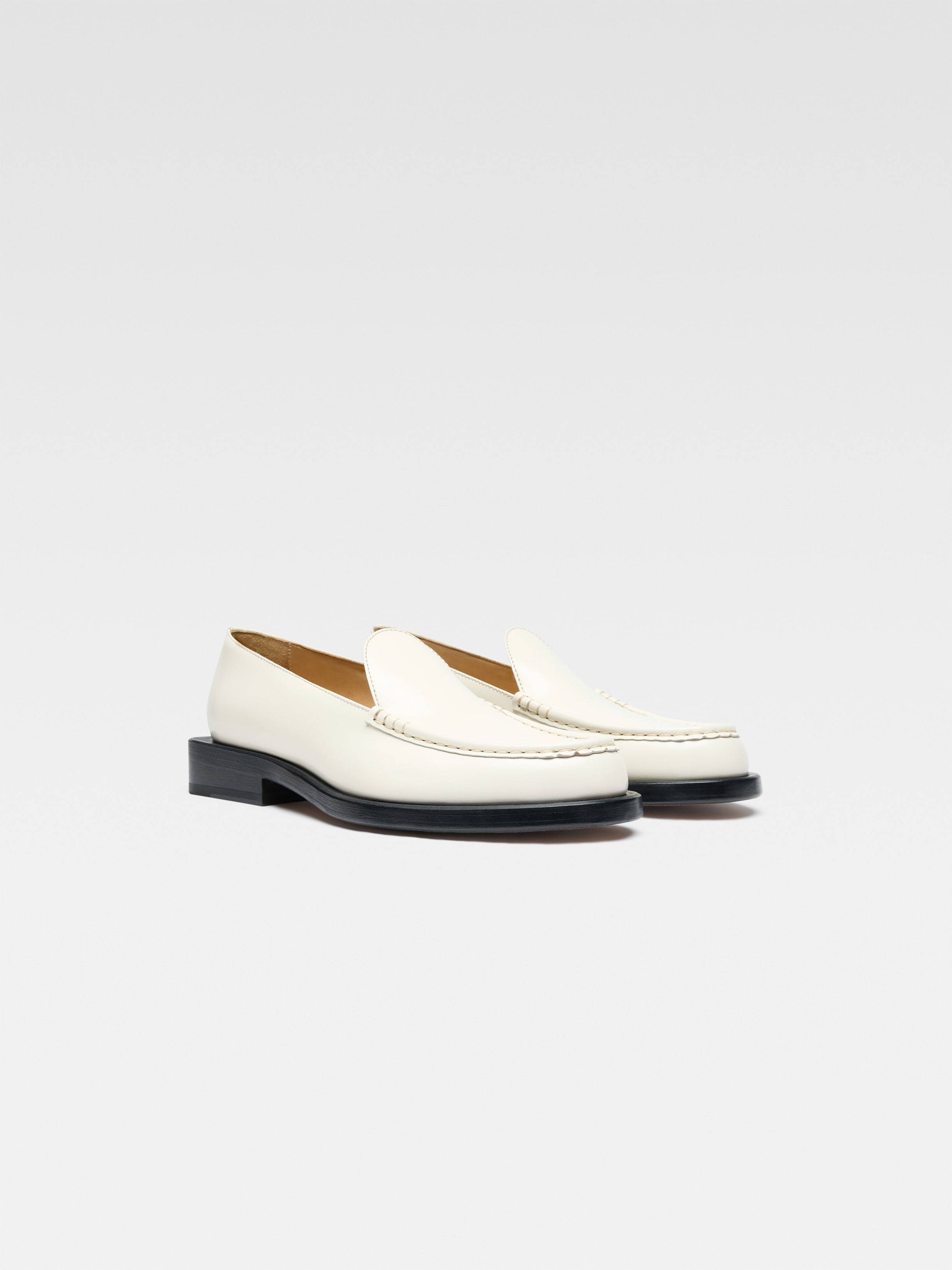 Jacquemus Les Mocassins Leather Loafers In White