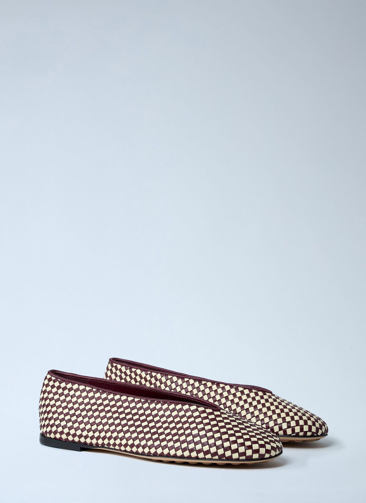 Bottega Veneta Bicolor Woven Nappa Leather Ballerina Flats In Neutral