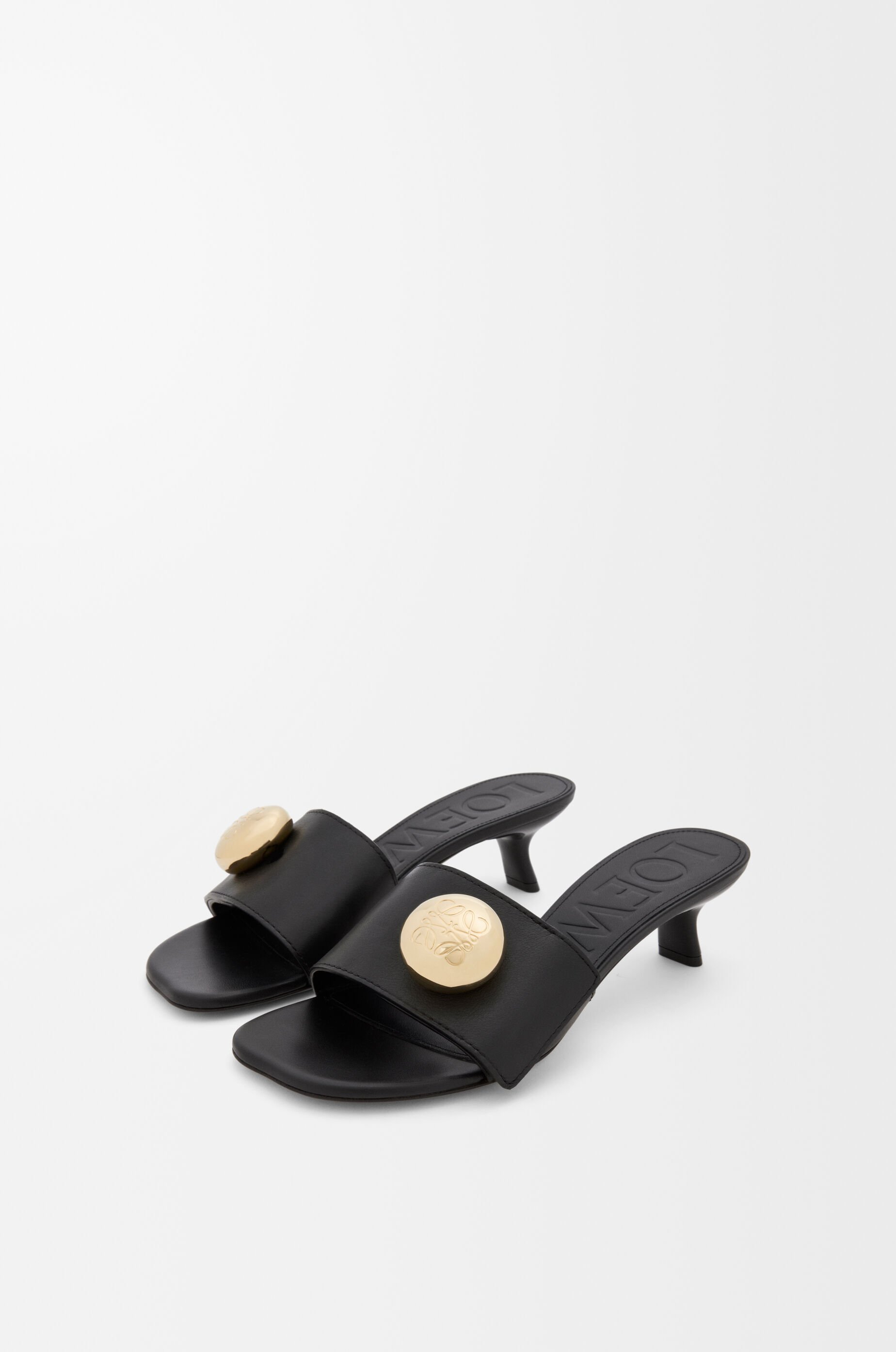 Loewe Pebble Slides In Soft Calfskin In Black