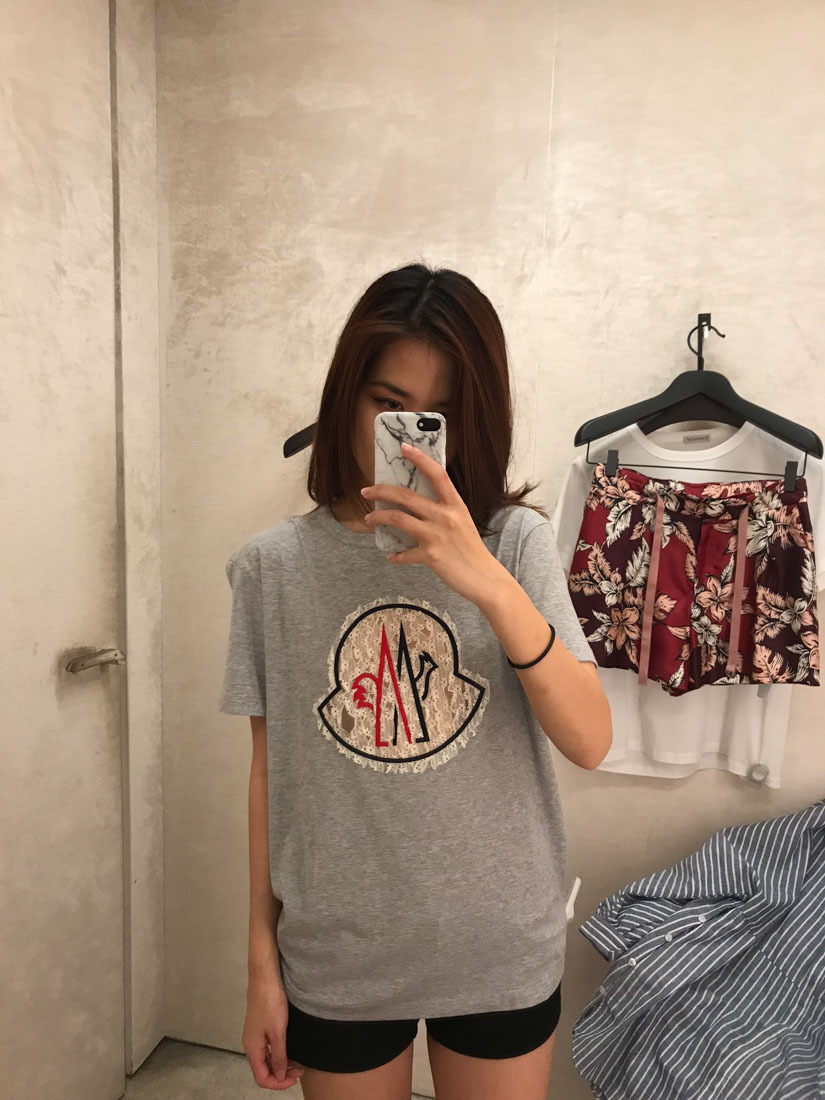 Moncler Crew Neck Short-sleeve T-shirt In Gray