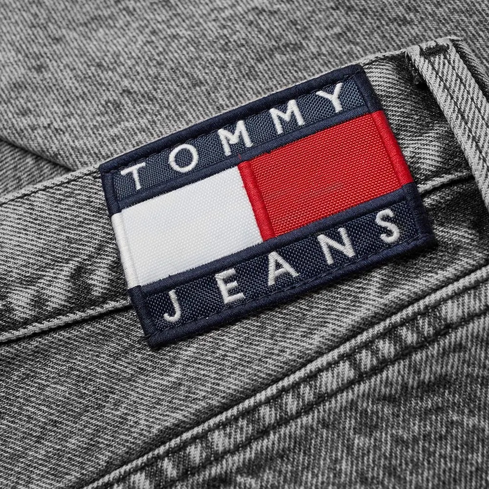TOMMY HILFIGER STRAIGHT JEANS