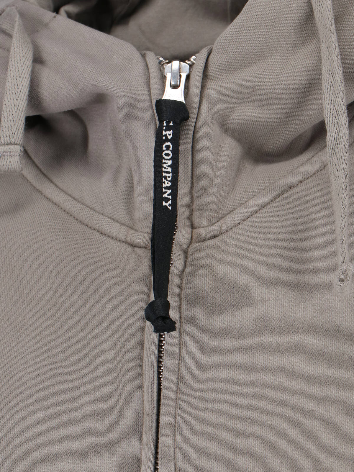 C.p. Company Long-sleeved Hooded Zip-up Sweatshirt In Gray