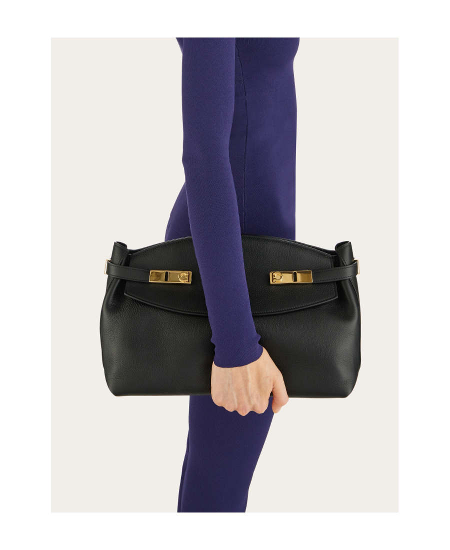 Ferragamo Hug Shoulder Bag In Black