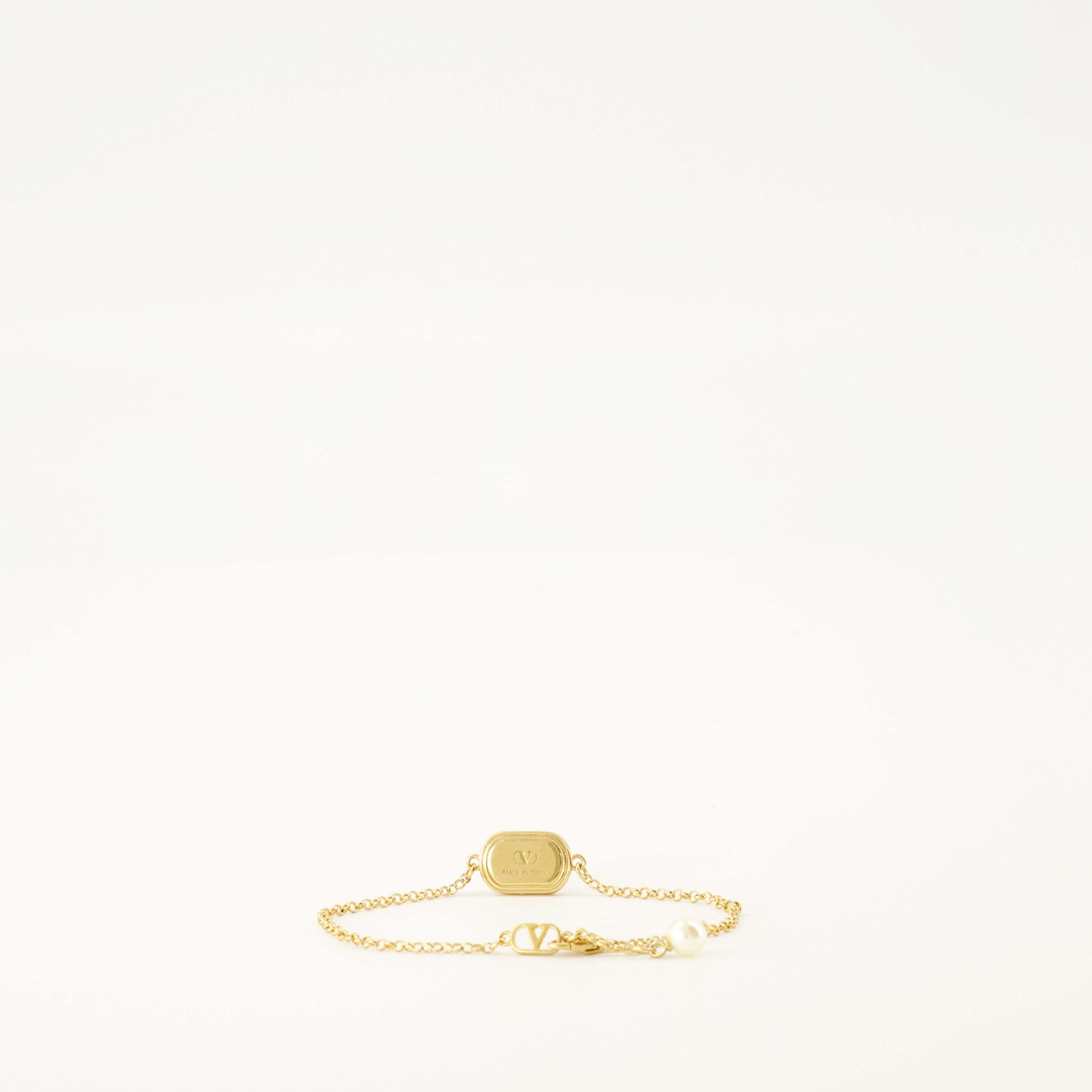 Valentino Logo-detail Bracelet In Gold