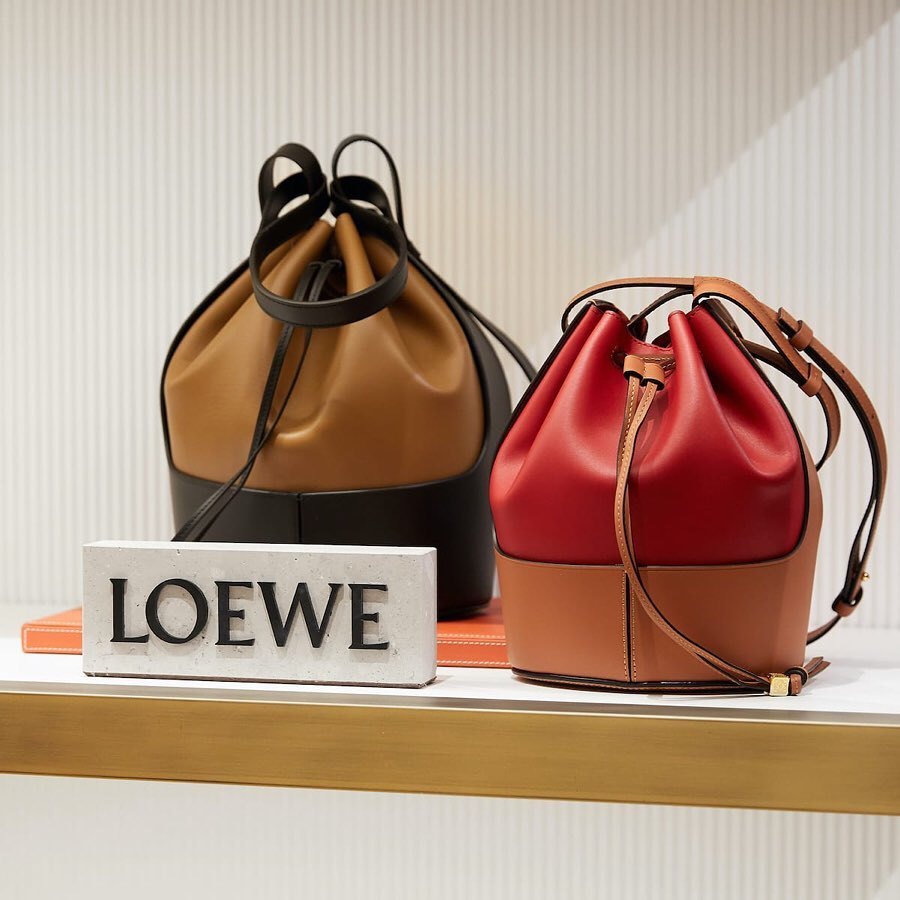 Loewe Small Balloon Bag In Nappa Calfskin In Red