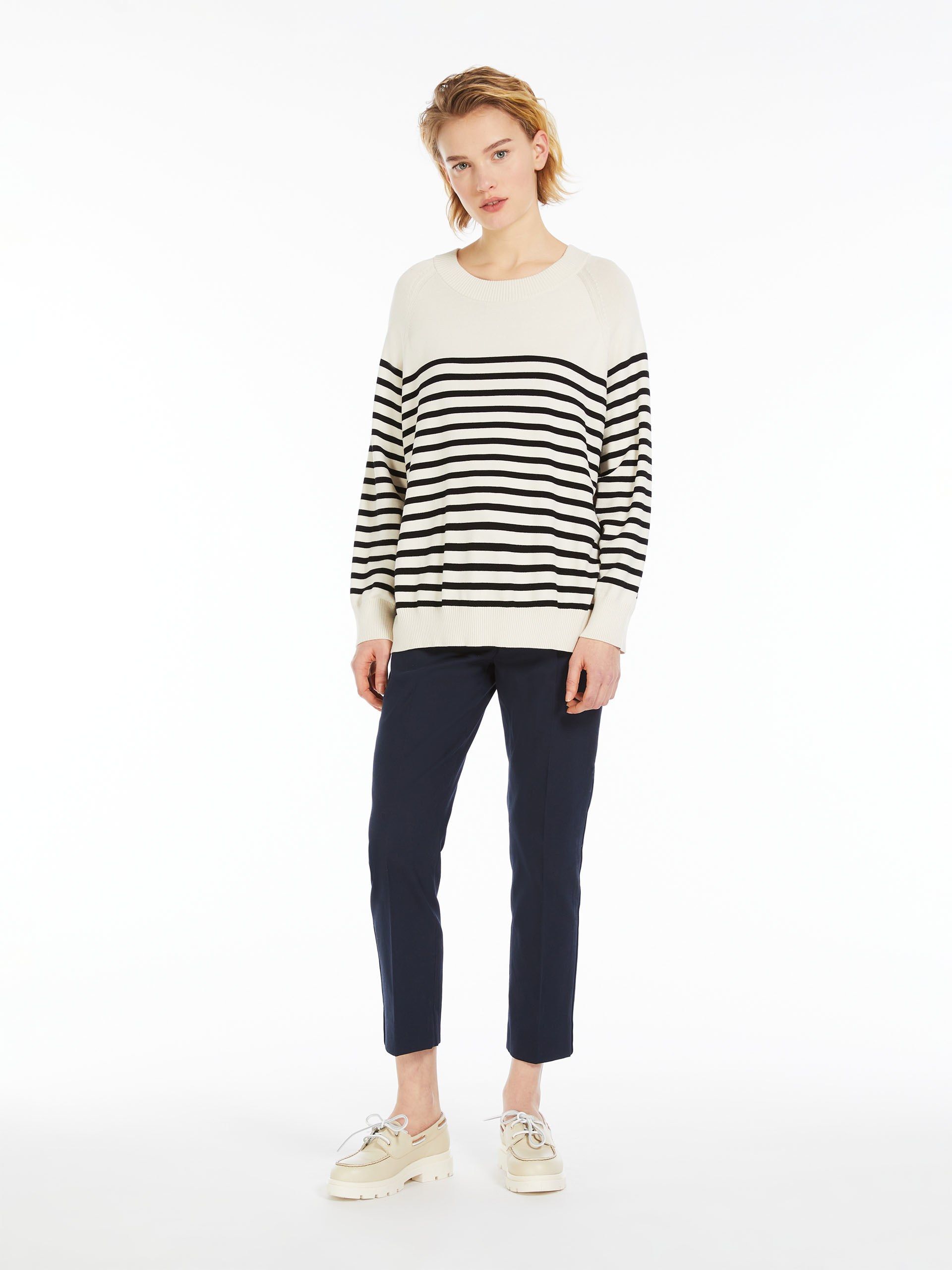 Weekend Max Mara Long-sleeved Striped Sweater In White