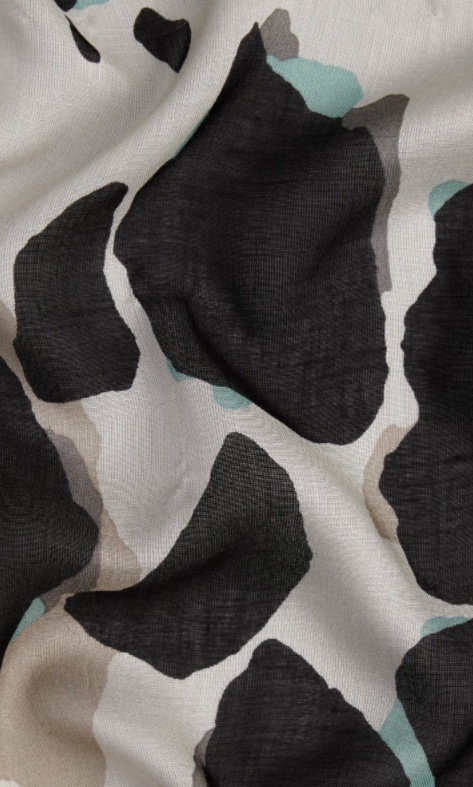 BURBERRY SPOTTED PRINTED SCARF