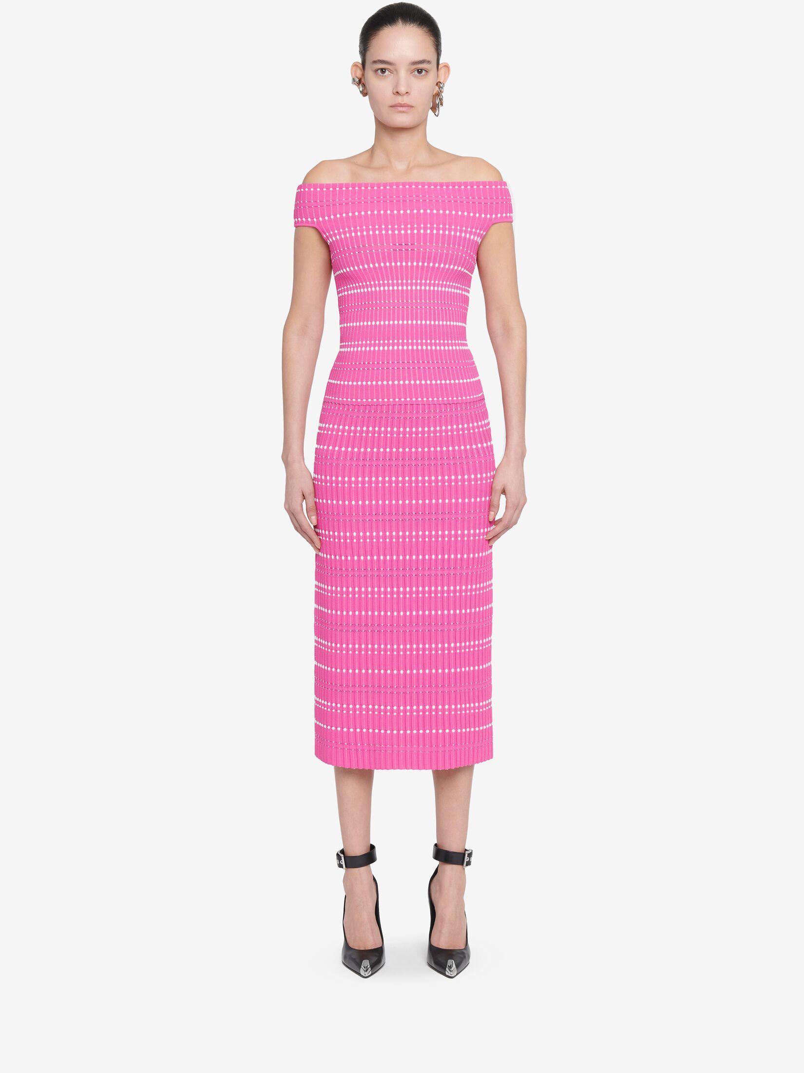 Alexander Mcqueen Open-knit Off-shoulder Top In Pink