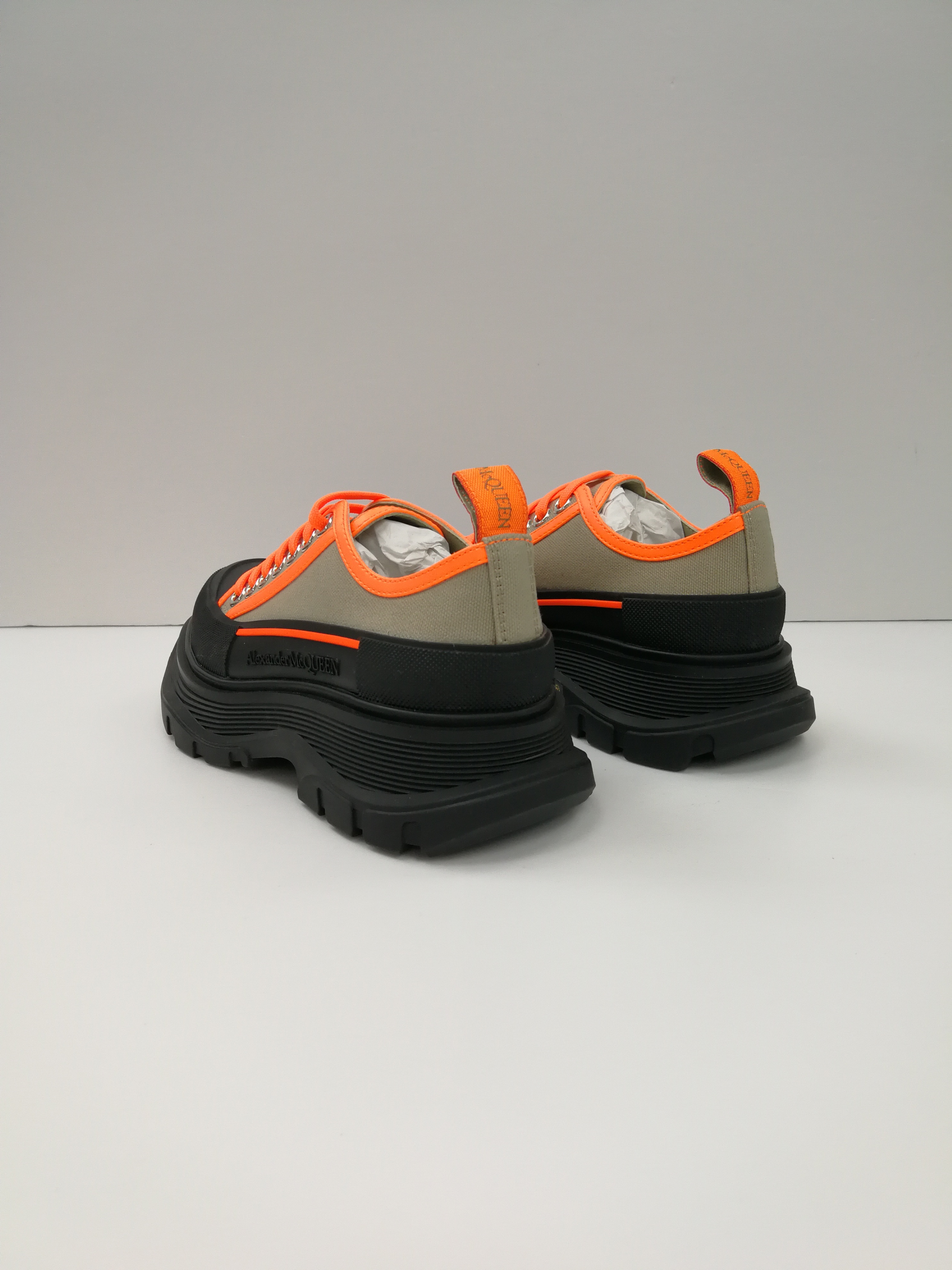 Alexander Mcqueen Tread Slick Lace Up Sneakers In Black