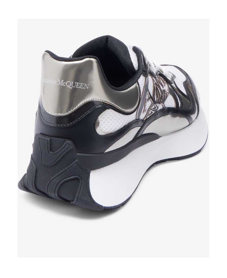 Alexander Mcqueen Seal Logo Low-top Sneakers In White