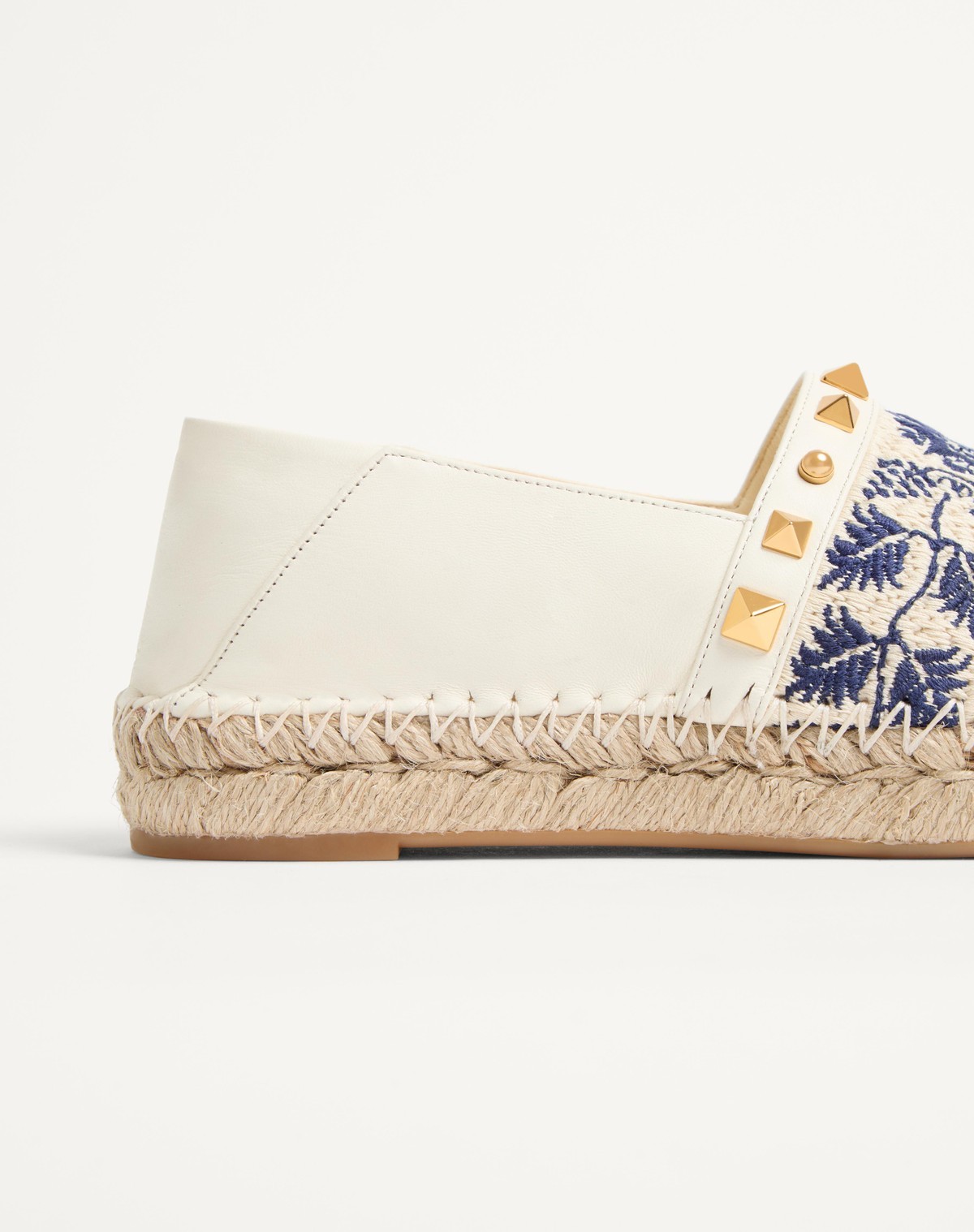 Valentino Country Leather Espadrilles In Nude