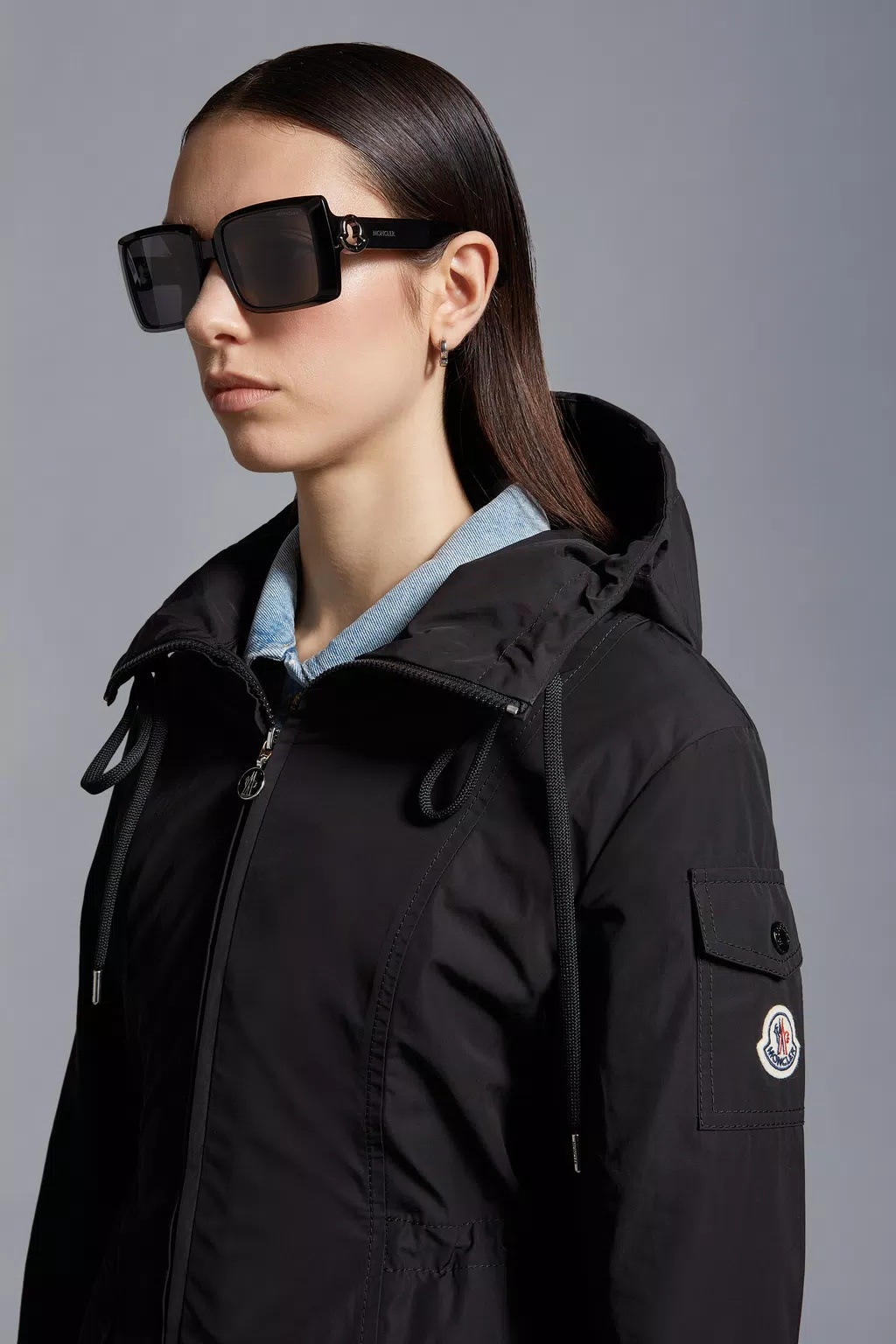 Moncler Laerte Logo-patch Parka Coat In Black
