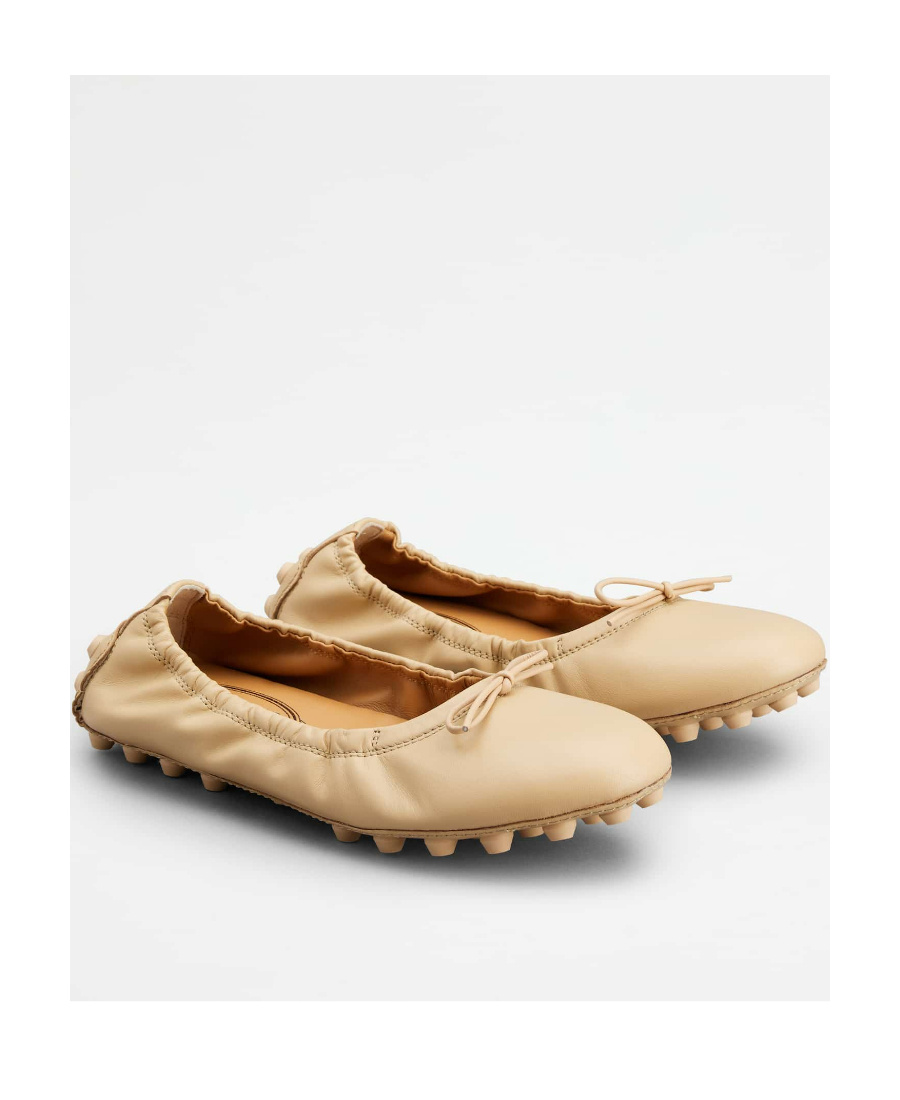 Tod's Lambskin Bow Detail Round Toe Ballerinas In Brown