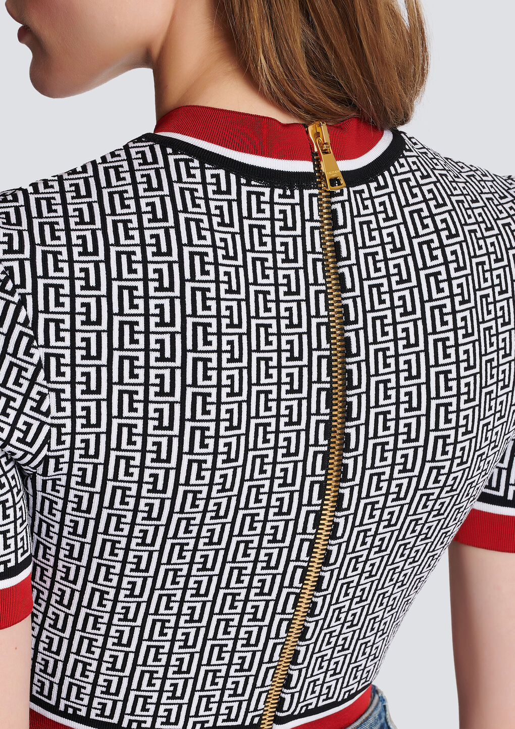 Balmain Monogram Jacquard Short Sleeve Crop Sweater In Black