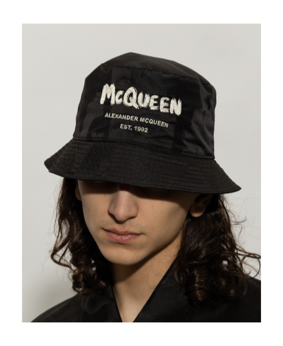 Alexander Mcqueen Men's Bucket Hat In Black
