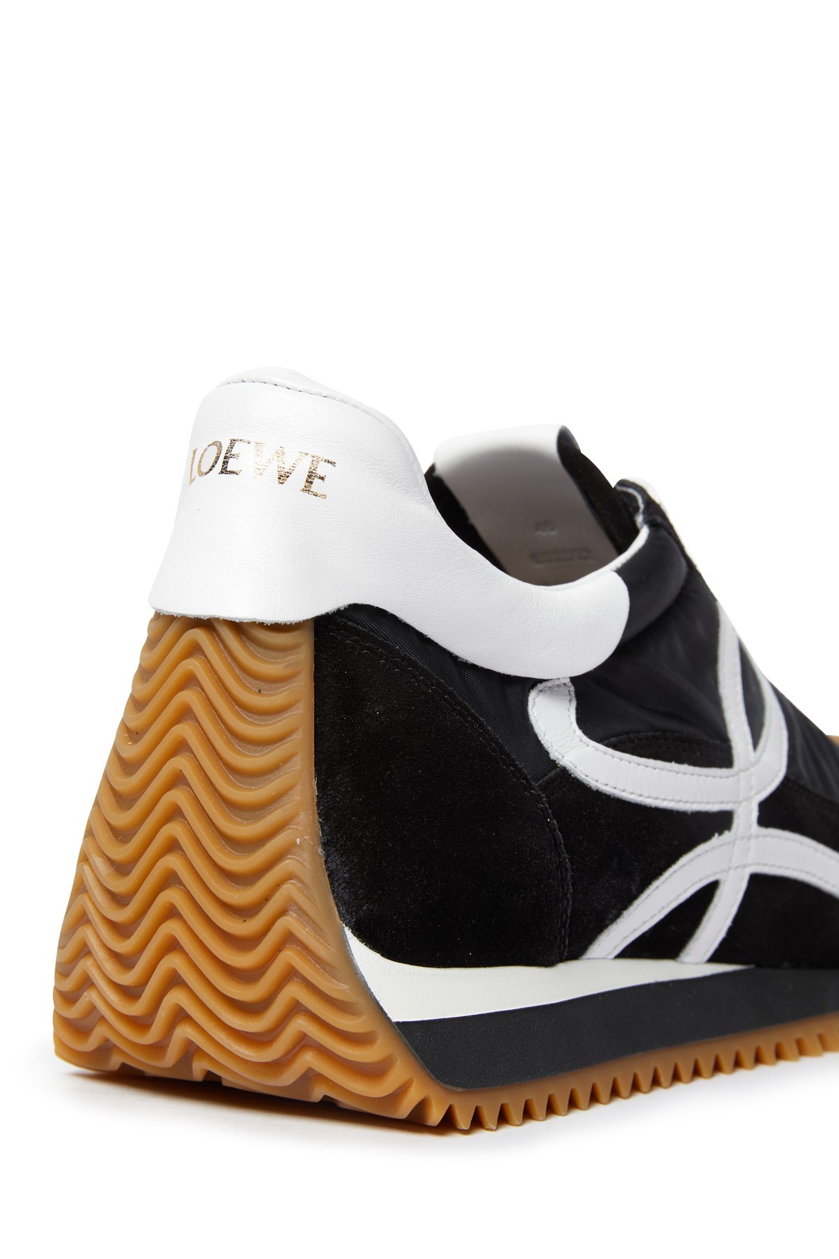 Loewe Flow Runner Low-cut Sneakers In Black