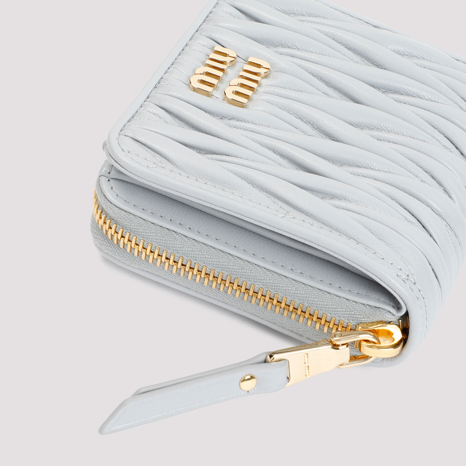 Miu Miu Matelassé-effect Bi-fold Wallet In Blue