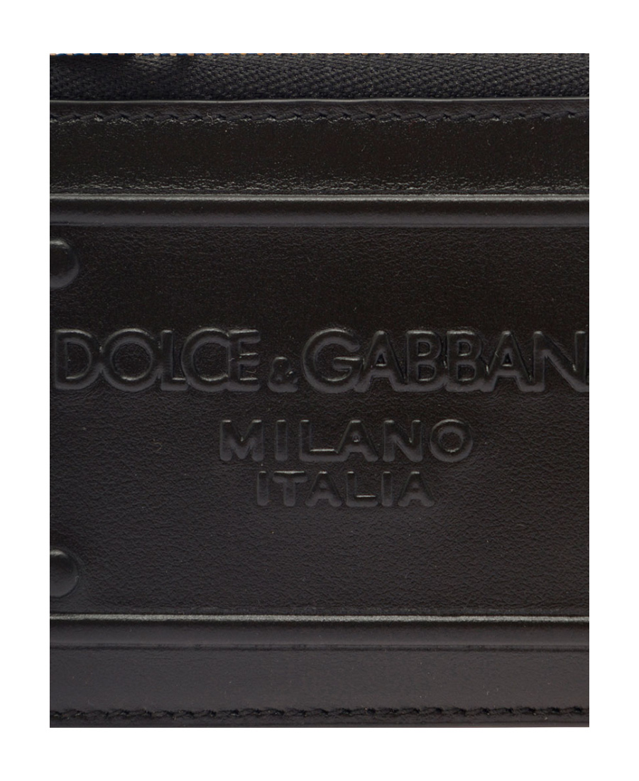 Dolce & Gabbana Dolce Gabbana Logo-embossed Zipped Wallet In Black
