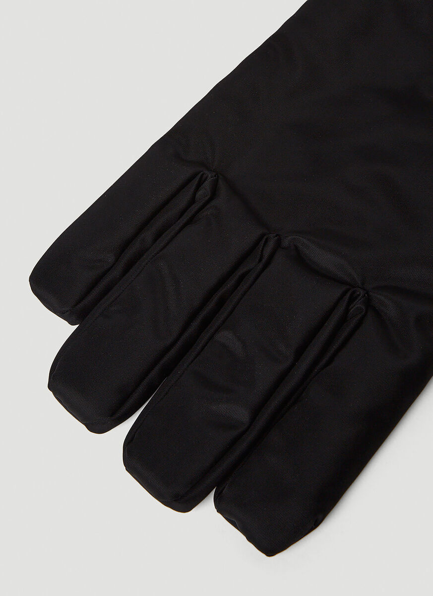 Prada Logo Gloves In Black