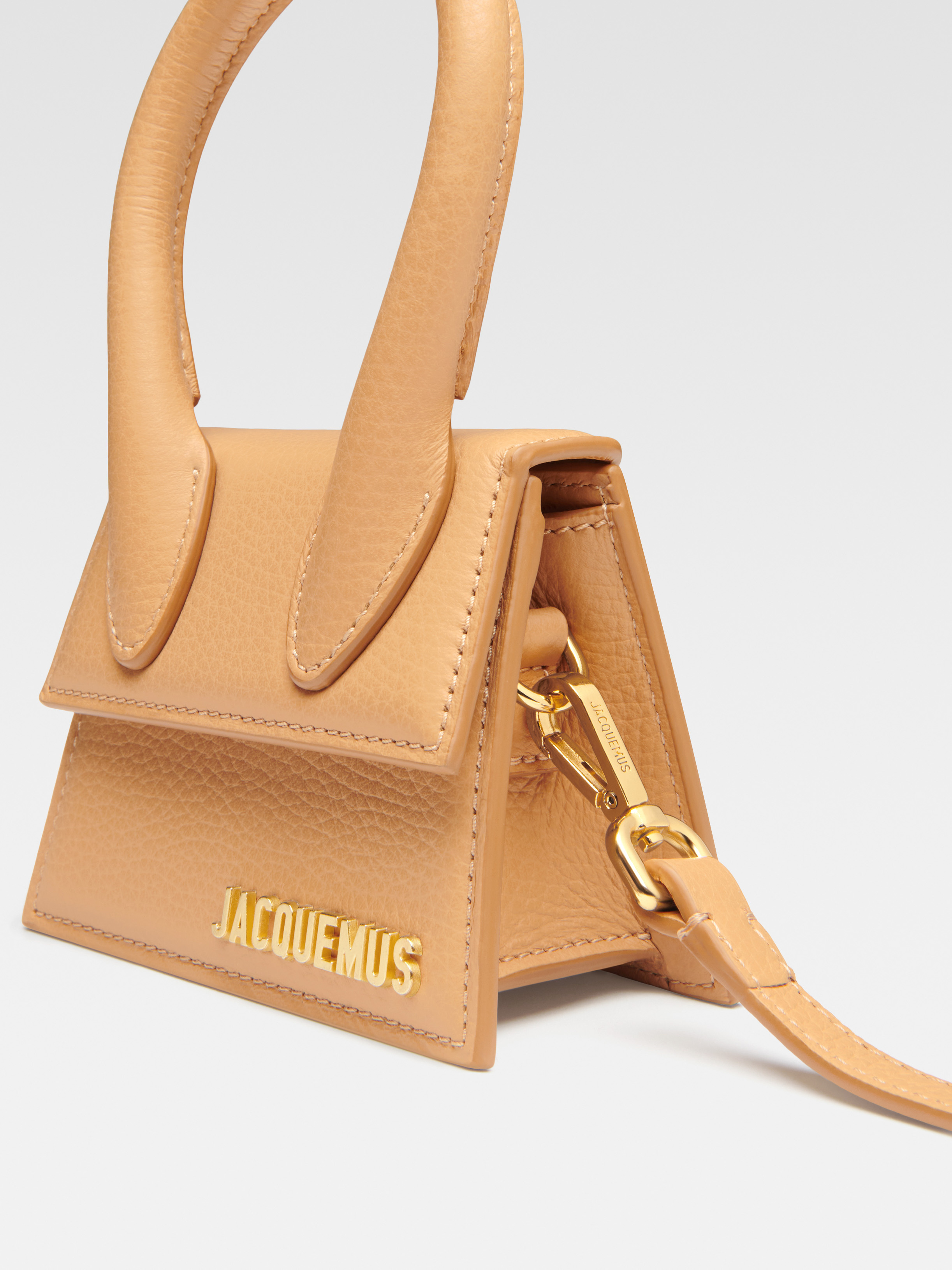 Jacquemus Le Chiquito Leather Mini Bag In Nude