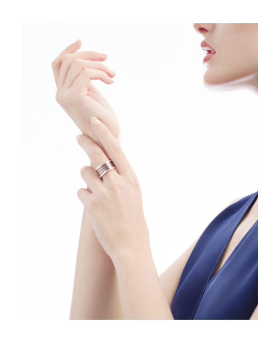 Bvlgari Logo Ring In Yellow