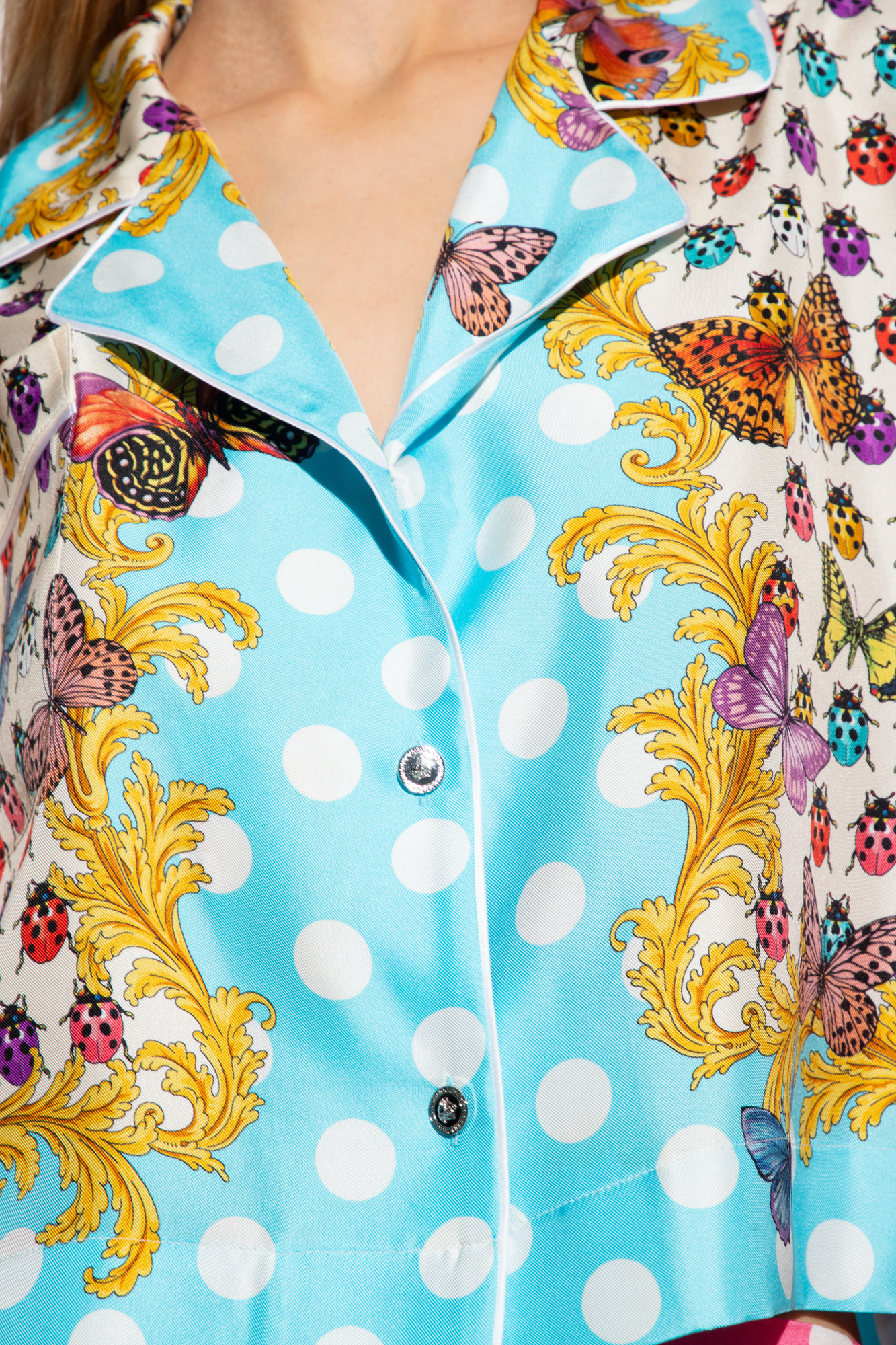 Versace La Vacanza Cialda Baroque Holiday Butterflies-print Twill Crop Pajama Shirt In Multicolor