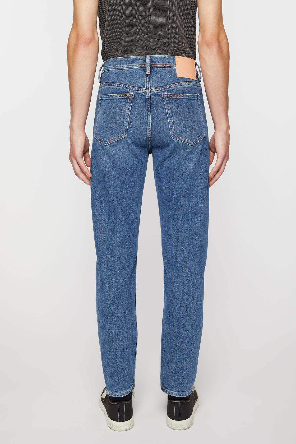 ACNE STUDIOS ACNE STUDIOS HIGH-RISE CROPPED JEANS
