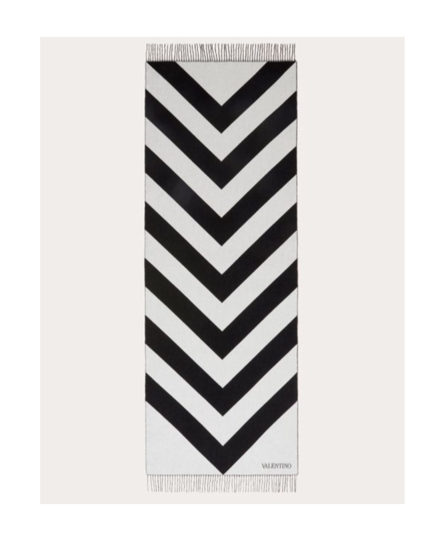 Valentino Logo Detailed Fringed Edge Scarf In Black