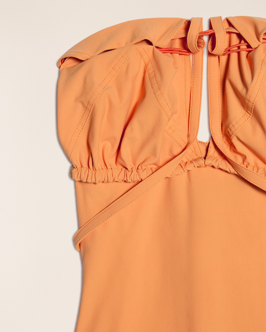 Jacquemus 231dr042 1084 750 In Orange