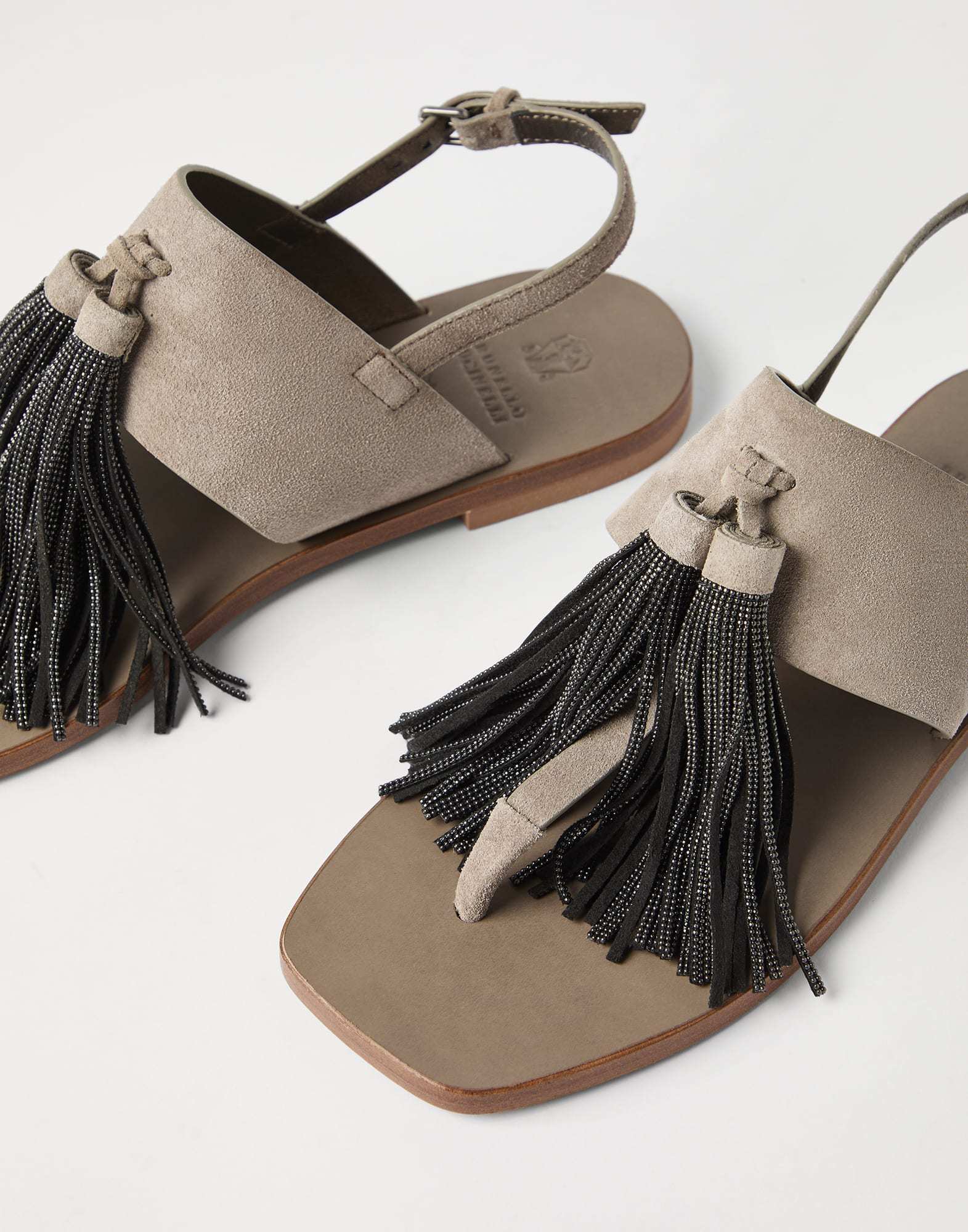 Brunello Cucinelli Chic Tassel Detail Flat Sandals In Nude