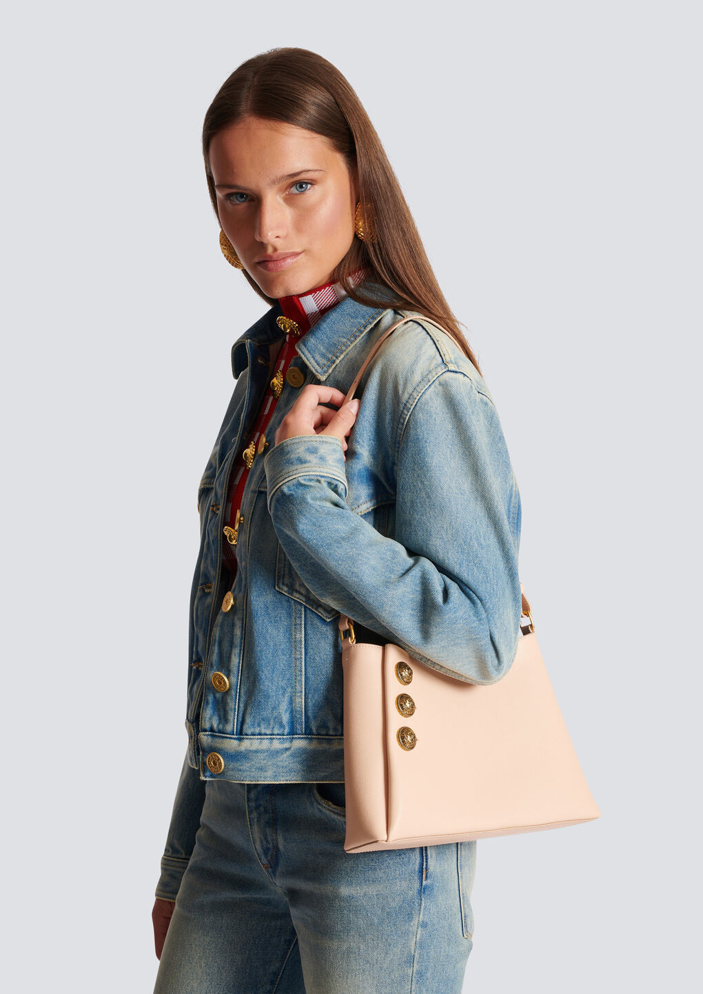 Shop Balmain Emblème Handbag In Grained Leather In Nude