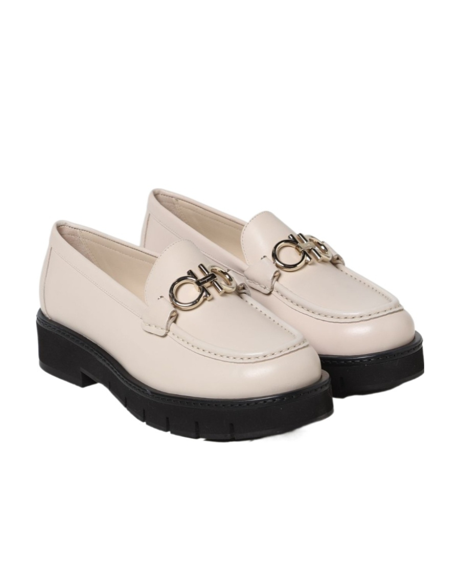 FERRAGAMO GANCINI-PLAQUE LEATHER LOAFERS