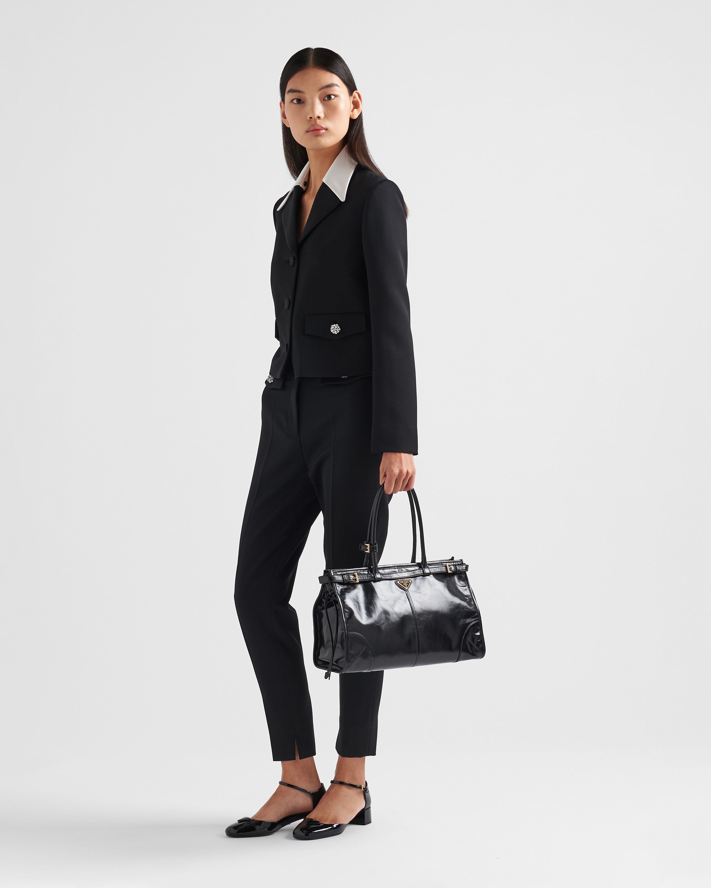 Prada Bonnie Extragrosse Handtasche Aus Leder In Black