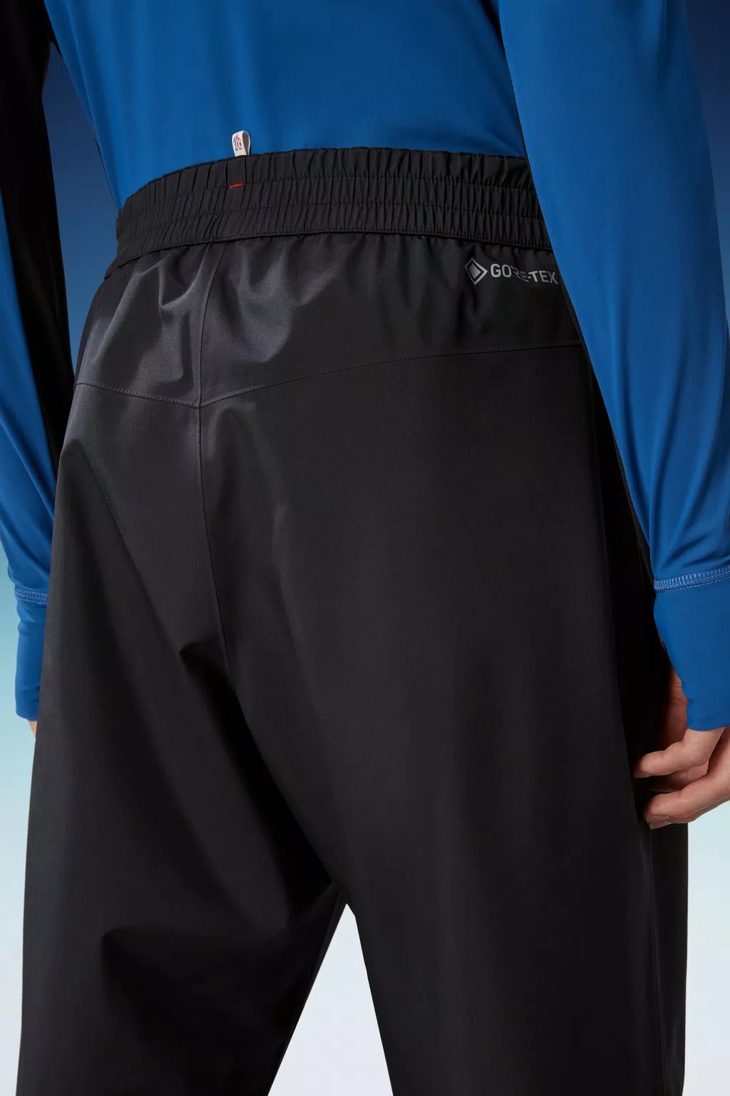 Moncler Casual Pants With Logo Affixed In Black