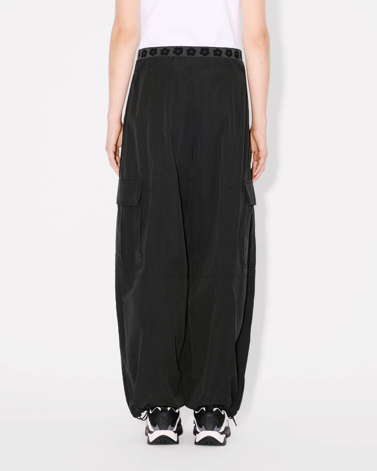 Kenzo 'boke Flower 2.0' Black Pants With Flowers Embellishmed Waist And Logo Patch On The Pocket In Black