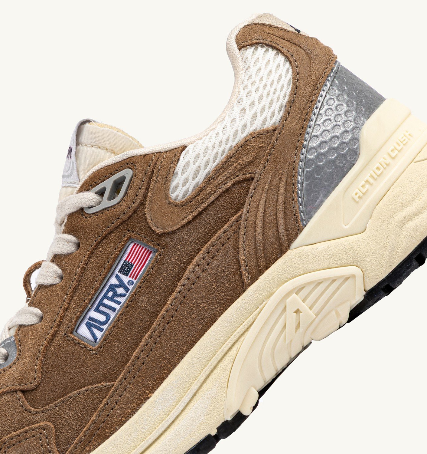 Autry Hyperway Beige Low Top Sneakers With Logo Patch On Side And Tongue In Suede And Mesh Woman In Brown