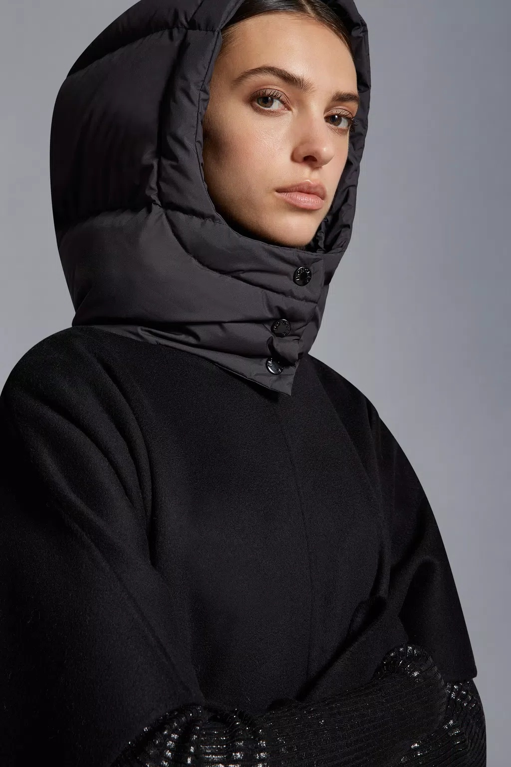 Moncler Hooded Logo Wool Cloak In Black