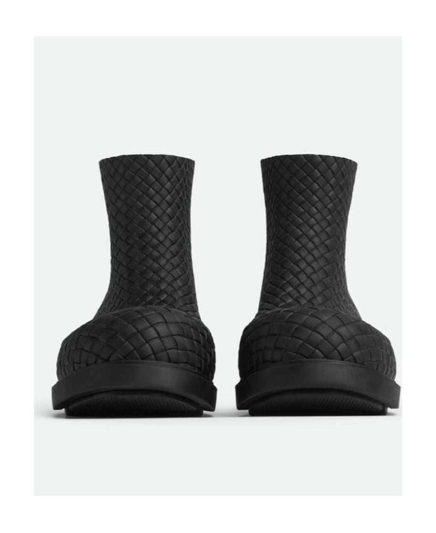 Bottega Veneta Fireman Ankle Boots In Black