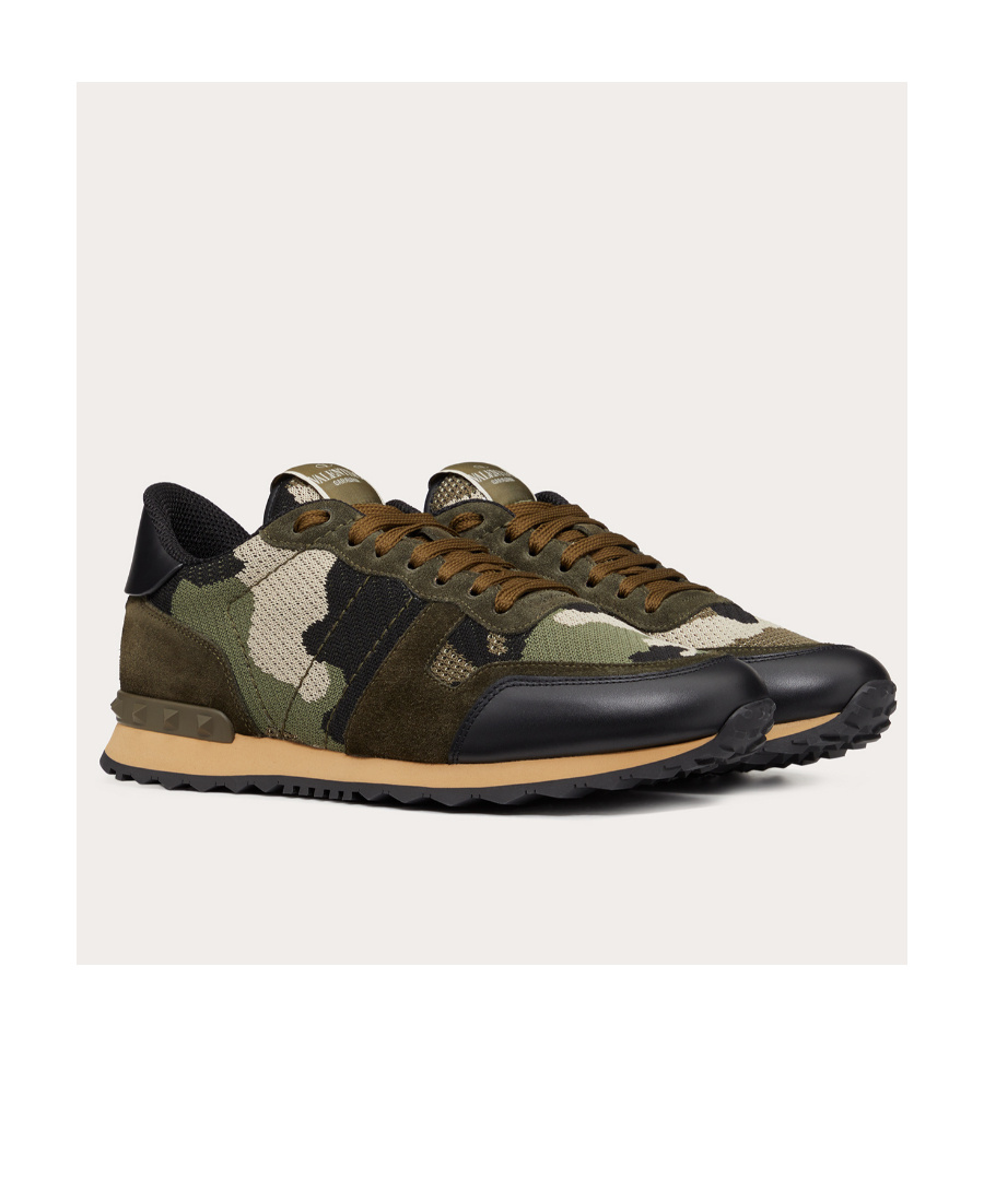 Valentino Camouflage Pattern Low Upper Board Shoes In Black