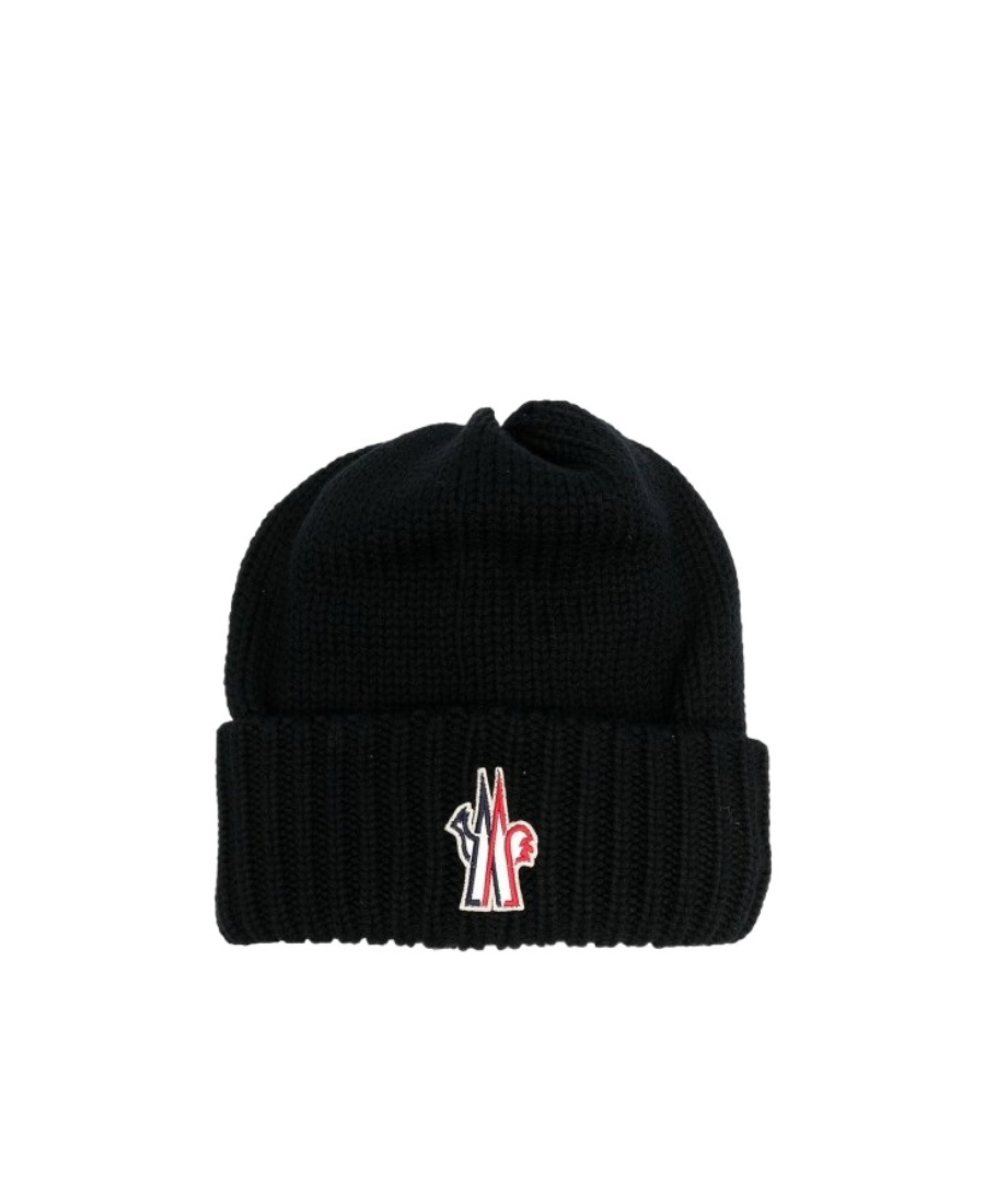 Moncler Logo Patch Woolen Cap In Black