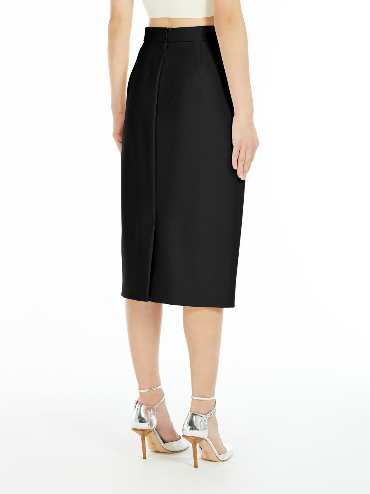 Max Mara Medium And Long Wool Pencil Skirt In Black