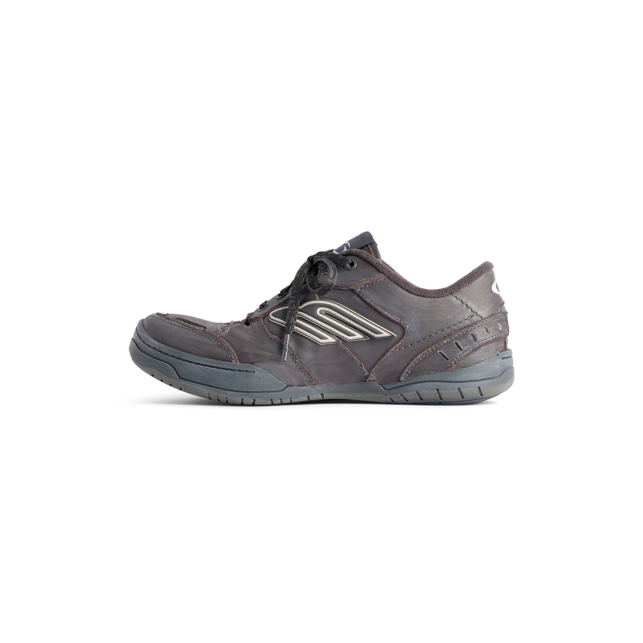 Balenciaga Men's Hamptons Worn-out Sneaker In Grey In Gray
