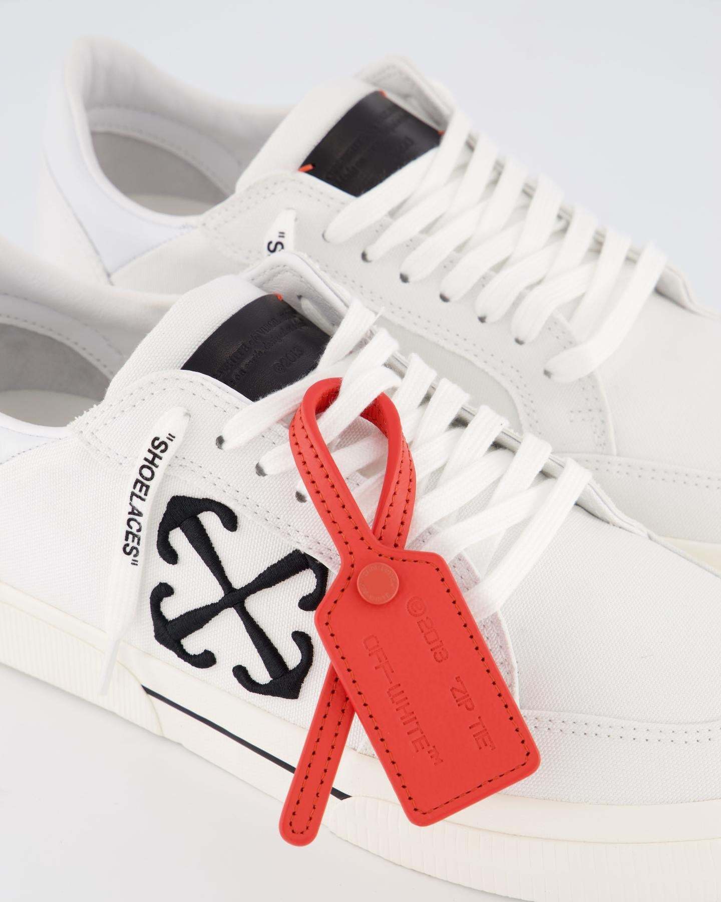 Off-white New Low Vulcanized Canvas Sneakers In White