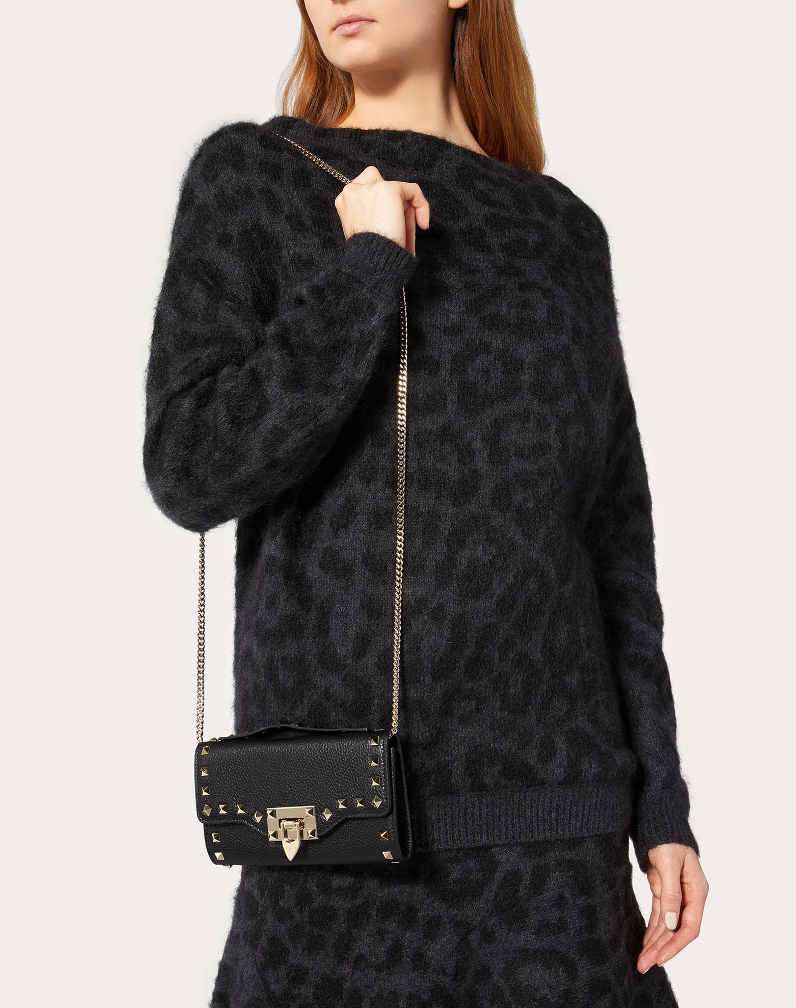 Valentino Garavani Rockstud Grainy Calfskin Wallet With Chain Strap Woman Black Uni In Black