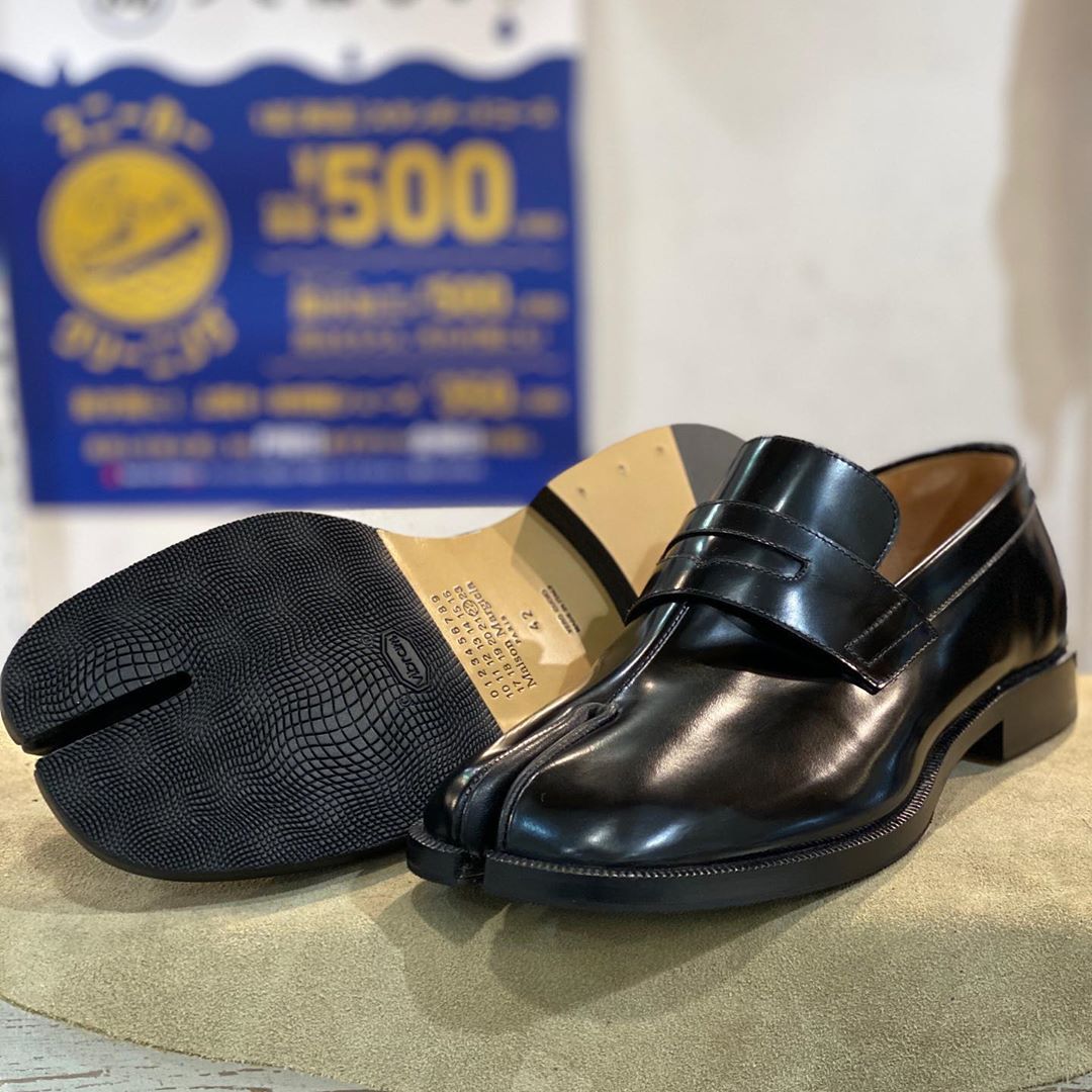 MAISON MARGIELA MAISON MARGIELA TABI PENNY SLIP-ON LOAFERS