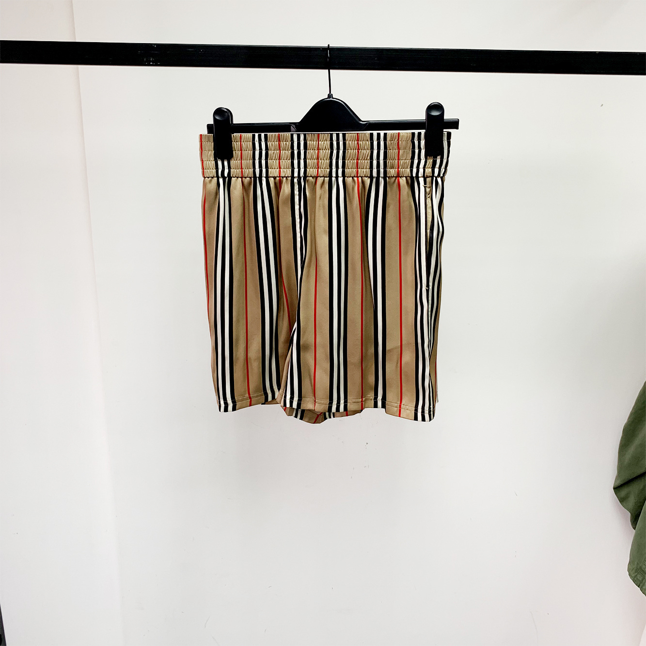 Burberry Icon Stripe Shorts In Nude