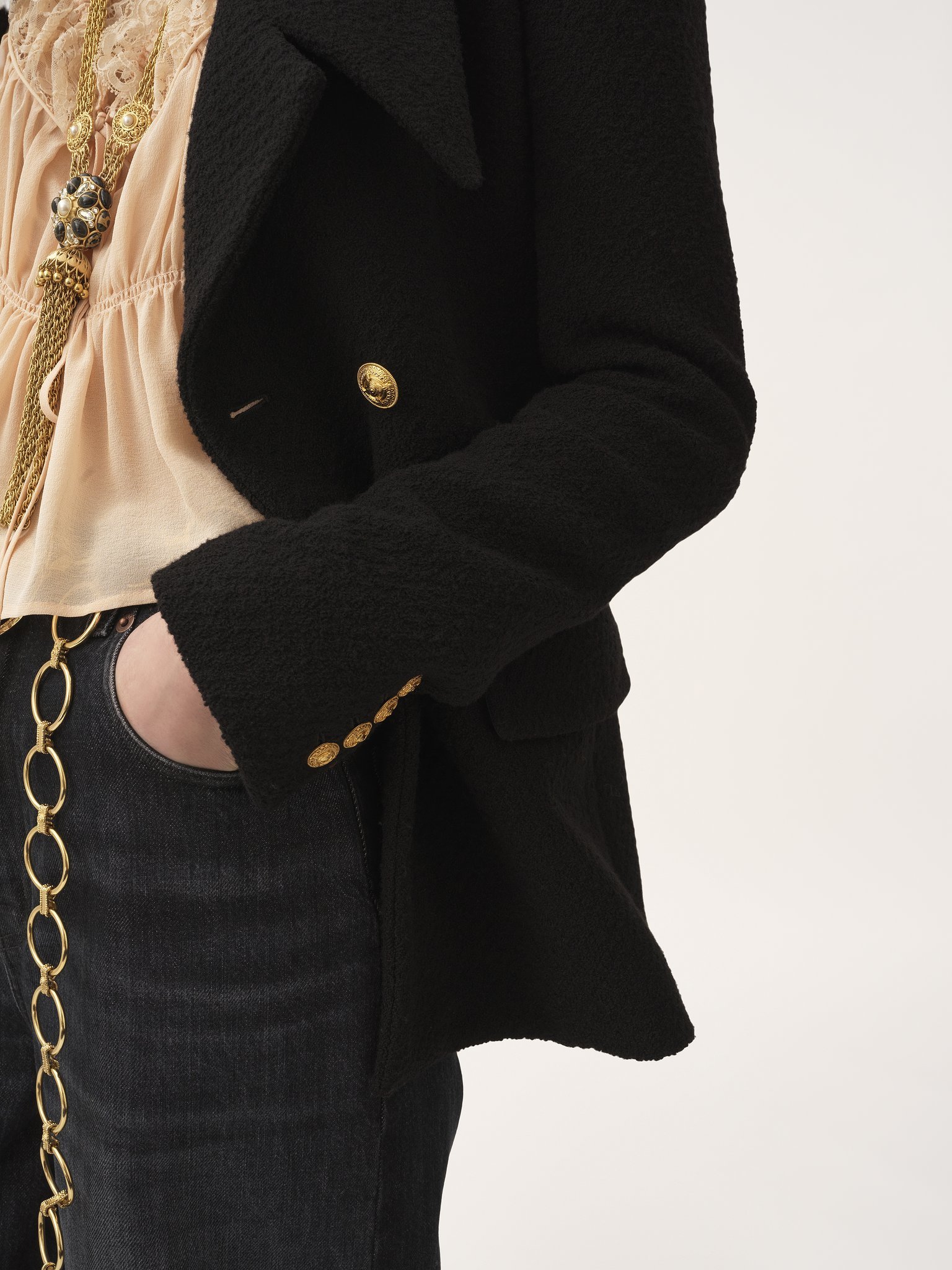 Chloé Cascade-lapel Double-breasted Boucle Jacket In Black