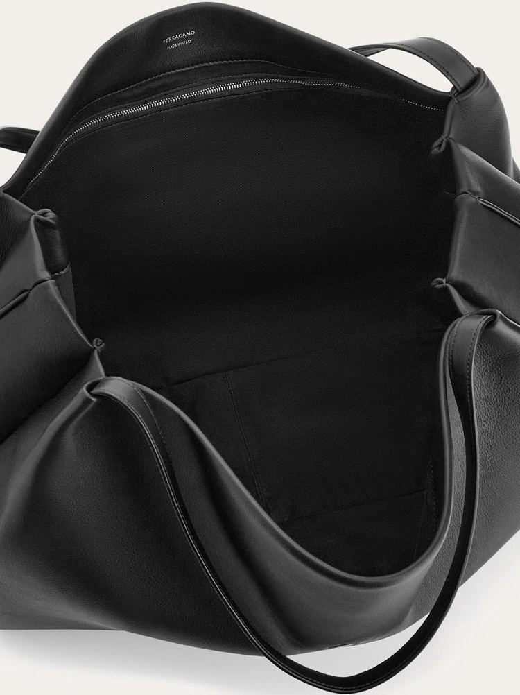 Ferragamo Gancini Medium Leather Tote Bag In Black
