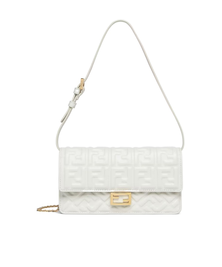 Fendi Chain Baguette Shoulder Bag In White