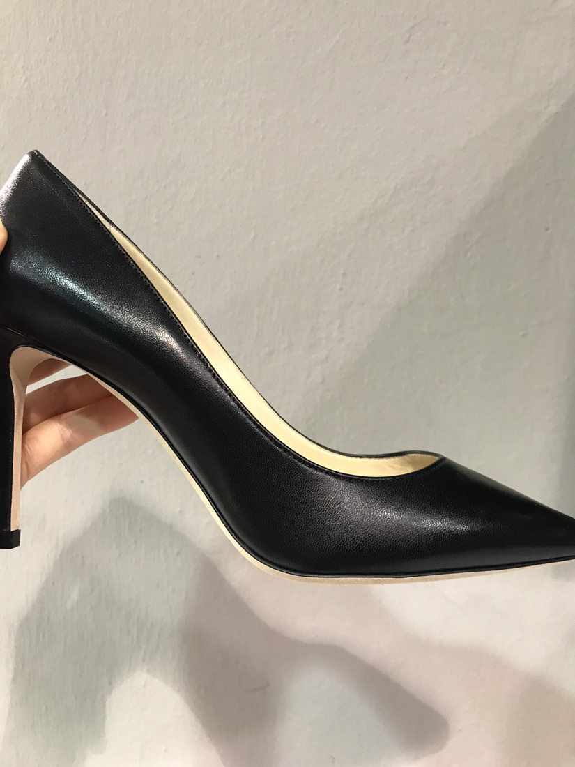 Jimmy Choo Black Leather Pumps In Black
